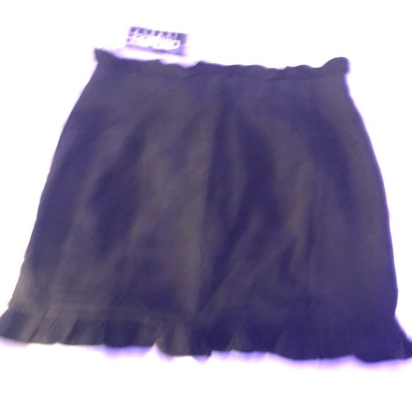 NWT BooHoo Black Ruffle Mini Skirt Size 12 - Picture 3 of 5